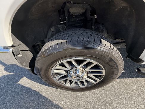 Used 2017 Ford F250 Lariat w/ Lariat Ultimate Package image 48