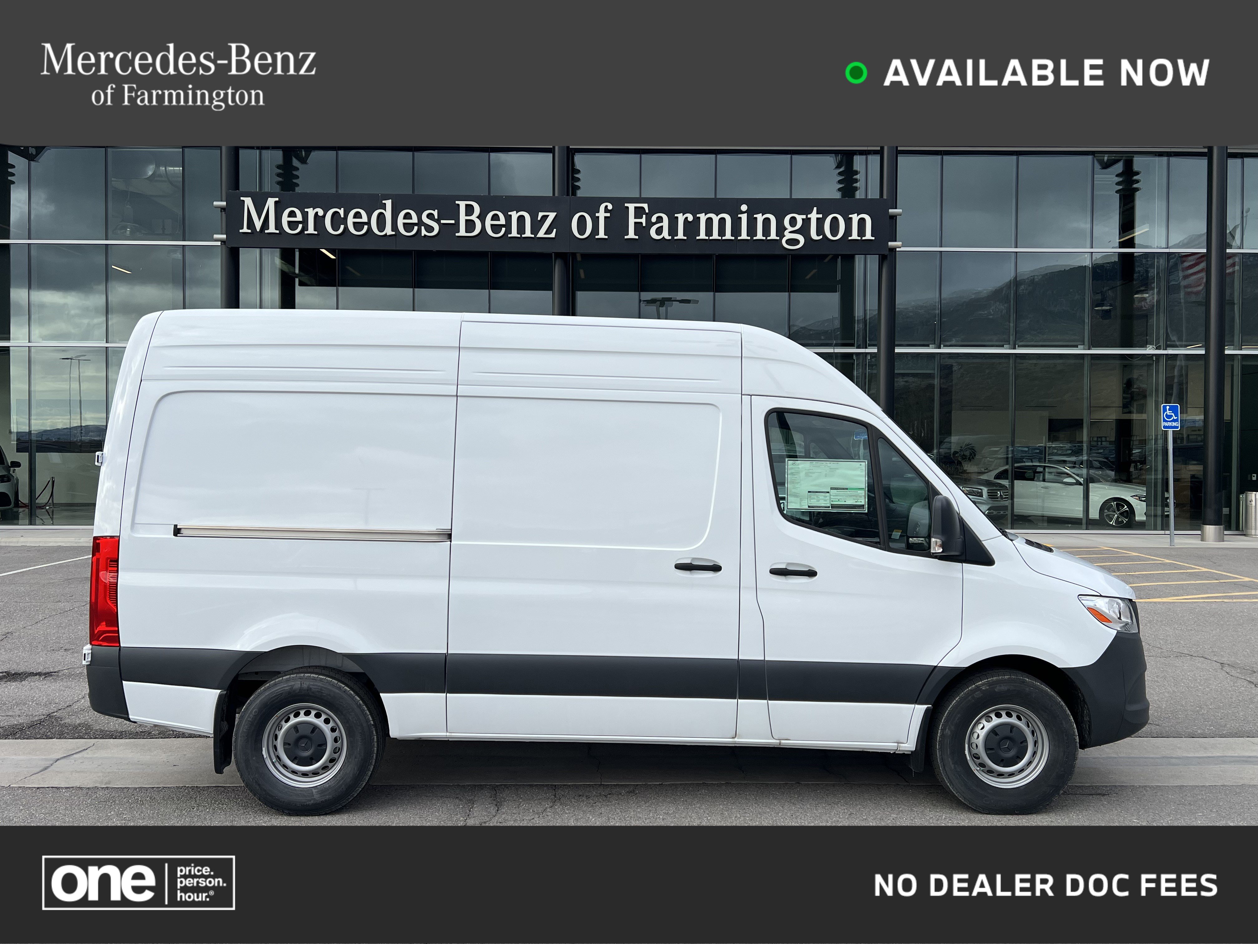 Used 2025 Mercedes-Benz Sprinter 2500 image 1