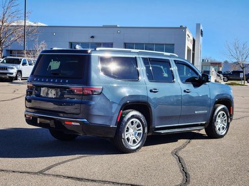 Used 2023 Jeep Wagoneer 4WD w/ Rear Seat Video Group 1 image 3