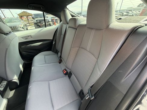 Used 2025 Toyota Corolla SE FWD image 18