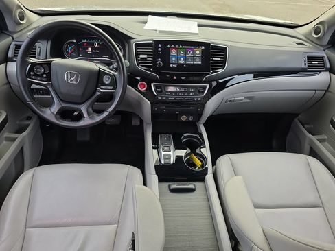 Used 2021 Honda Pilot Touring image 13