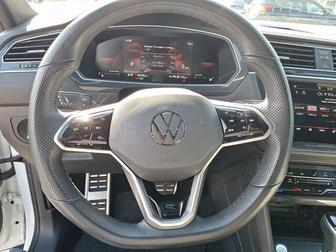 Used 2024 Volkswagen Tiguan SE R-Line FWD image 16