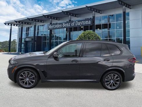 Used 2026 BMW X5 xDrive50e w/ M Sport Package AWD/4WD image 7