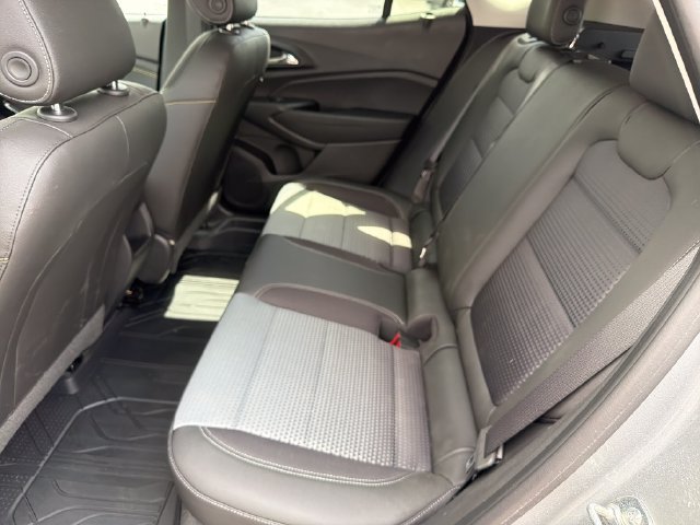 Certified 2026 Chevrolet Trax LT FWD image 24