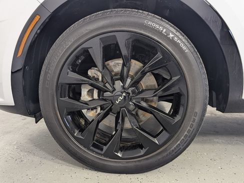 Used 2022 Kia Sorento S w/ Panoramic Sunroof Package FWD image 8