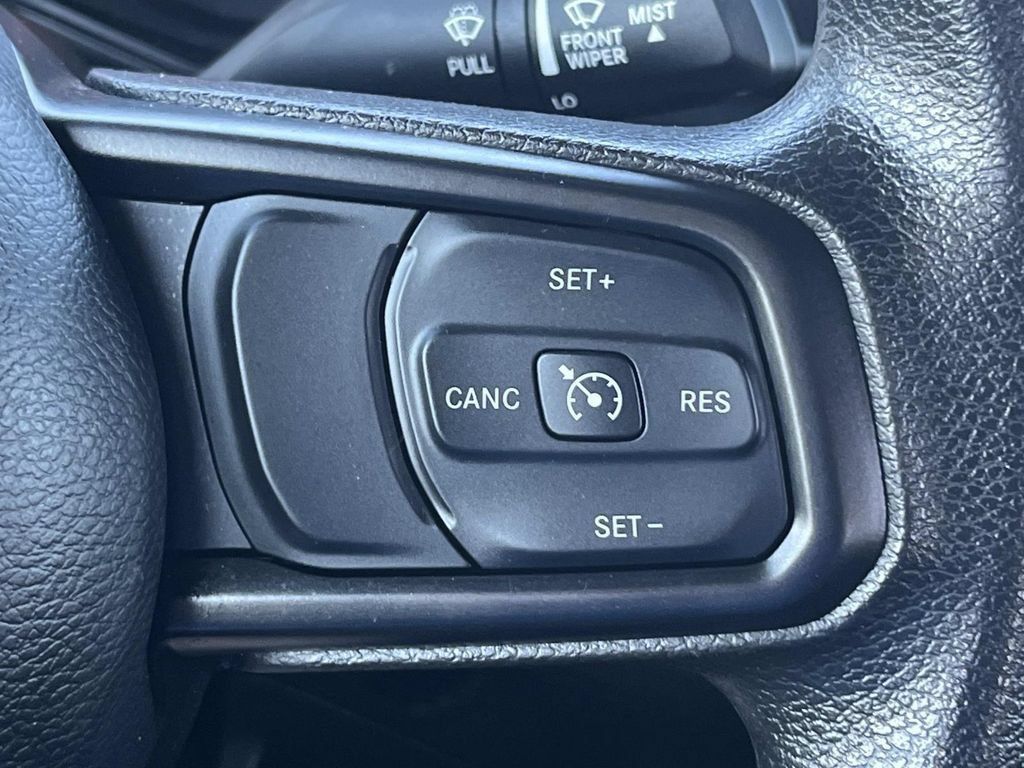 Used 2024 Jeep Wrangler Sport AWD/4WD image 28