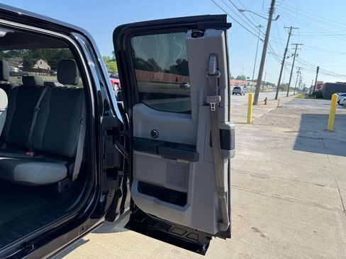 Used 2017 Ford F150 XL w/ Equipment Group 101A Mid AWD/4WD image 21