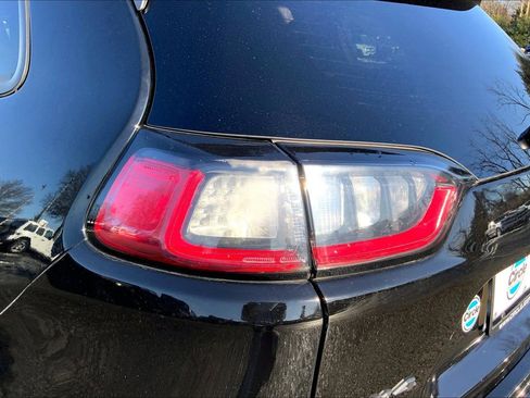 Used 2019 Jeep Cherokee High Altitude image 24