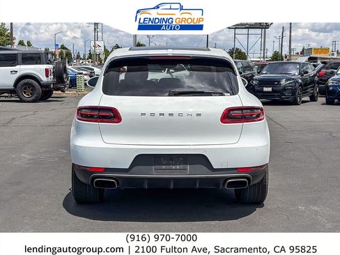 Used 2018 Porsche Macan Sport Edition AWD/4WD image 3