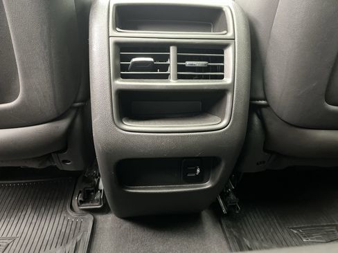 Used 2017 Cadillac XT5 Luxury image 13