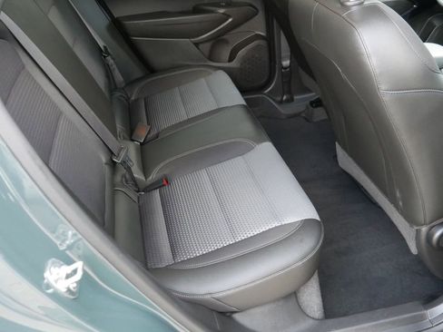 Used 2025 Chevrolet Trax LT FWD image 22