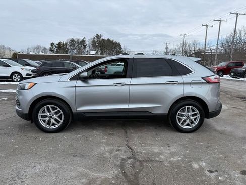 Used 2024 Ford Edge SEL w/ Convenience Package image 2