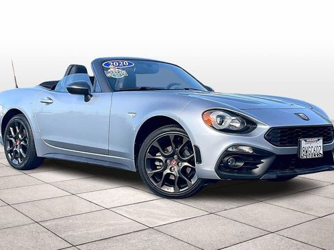 Used 2020 FIAT 124 Spider Abarth w/ Convenience Group image 2