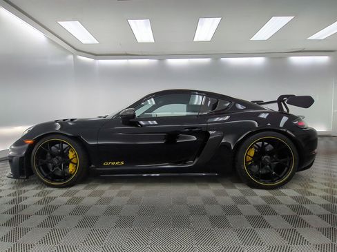 Certified 2025 Porsche 718 Cayman GT4 RS RWD image 2