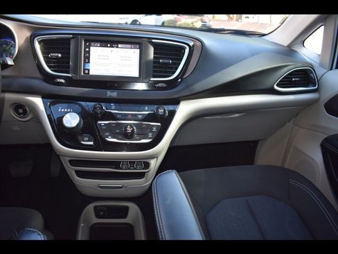 Used 2022 Chrysler Voyager LX w/ Fleet Security Group FWD image 30
