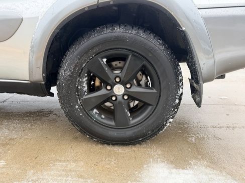 Used 2004 Toyota RAV4 2WD image 7