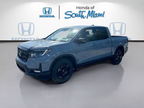 New 2026 Honda Ridgeline Black Edition image 3