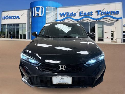 Certified 2025 Honda Civic Sport image 3