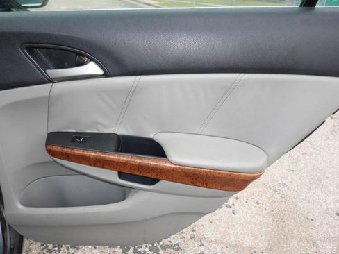 Used 2012 Honda Accord EX-L image 26