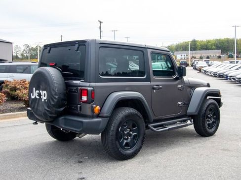 Used 2025 Jeep Wrangler Sport image 13