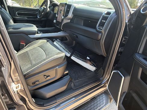 Used 2024 RAM 2500 Laramie w/ Night Edition image 20