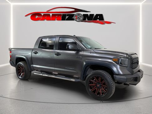 Used 2015 Toyota Tundra SR5 w/ SR5 Upgrade Package AWD/4WD image 4