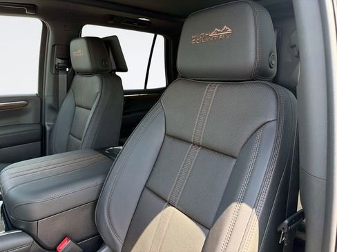 New 2026 Chevrolet Tahoe High Country AWD/4WD image 22