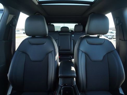 New 2026 Jeep Compass Latitude w/ Sun and Sound Group image 34