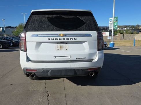 Used 2023 Chevrolet Suburban Premier w/ Premium Package image 6