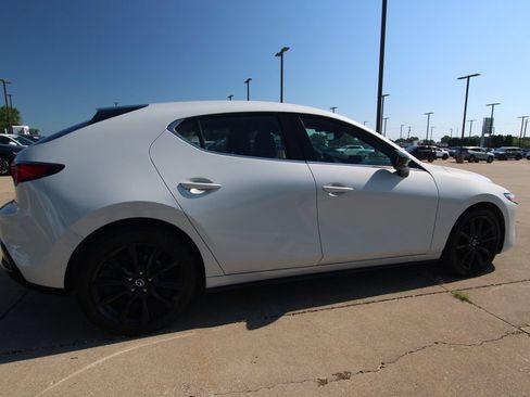 Used 2024 MAZDA MAZDA3 s FWD image 5