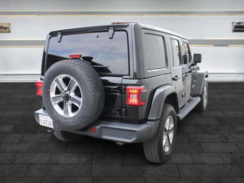 Used 2019 Jeep Wrangler Unlimited Sahara w/ Dual Top Group image 7