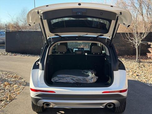 New 2026 Lincoln Corsair Reserve image 16