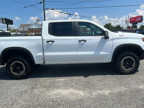 New 2025 Chevrolet Silverado 1500 ZR2 w/ Technology Package image 4