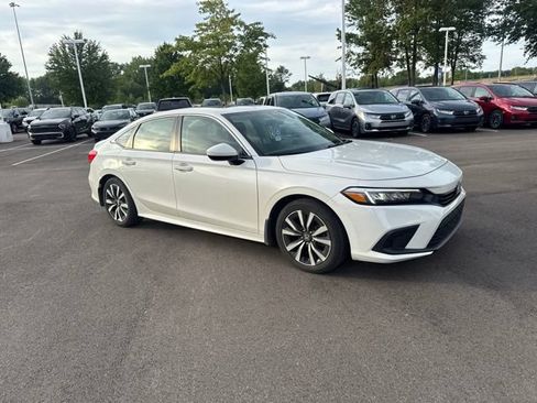 Used 2023 Honda Civic EX image 6
