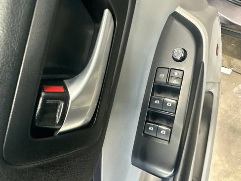 Used 2019 Toyota Highlander Limited Platinum w/ Carpet Mat Package (TMS) AWD/4WD image 37