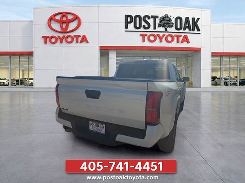 Used 2024 Toyota Tacoma TRD Sport AWD/4WD image 6
