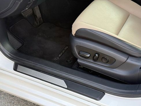 Used 2019 Lexus ES 350 image 23