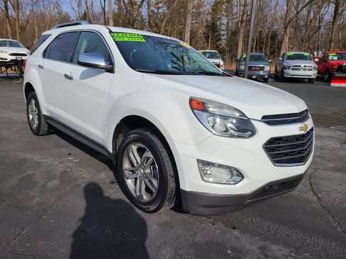 Used 2016 Chevrolet Equinox LTZ w/ Enhanced Convenience Package image 4
