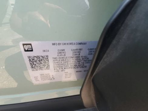 Used 2025 Chevrolet Trax ACTIV w/ Driver Confidence Package FWD image 32