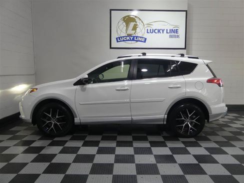 Used 2016 Toyota RAV4 SE w/ Advanced Technology Package AWD/4WD image 7