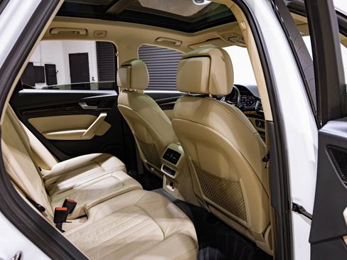 Used 2018 Audi Q5 2.0T Premium Plus w/ Premium Plus Package image 28