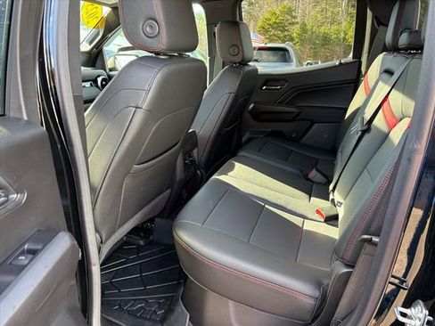 Used 2025 Chevrolet Colorado Z71 w/ Technology Package image 20