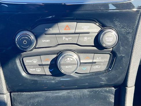 Used 2023 Chrysler 300 S image 22