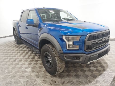 Used 2018 Ford F150 Raptor w/ Equipment Group 802A Luxury AWD/4WD image 4