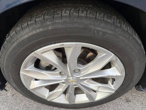 Used 2019 Chevrolet Malibu LT FWD image 28