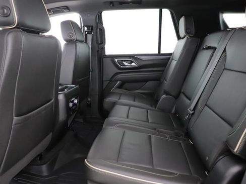 Used 2022 GMC Yukon SLT w/ Max Trailering Package AWD/4WD image 28
