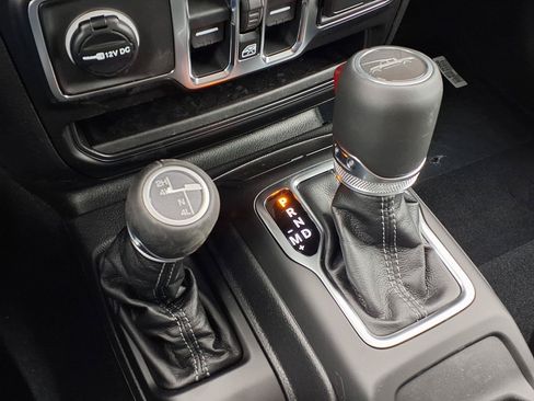 New 2026 Jeep Gladiator Mojave AWD/4WD image 13