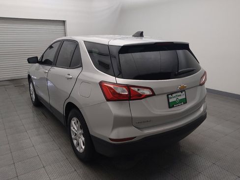 Used 2021 Chevrolet Equinox LS w/ LS Convenience Package image 5