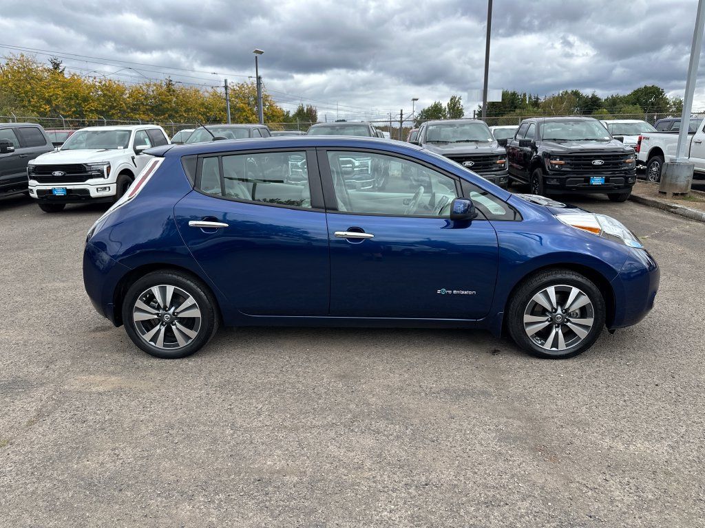 Used 2017 Nissan Leaf SV FWD image 7