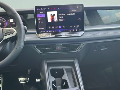 New 2026 Volkswagen Tiguan SE R-Line image 16